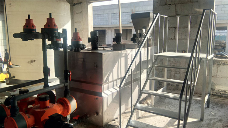 ���Ϻ�����ˎ�F(xi��n)��(ch��ng)�D